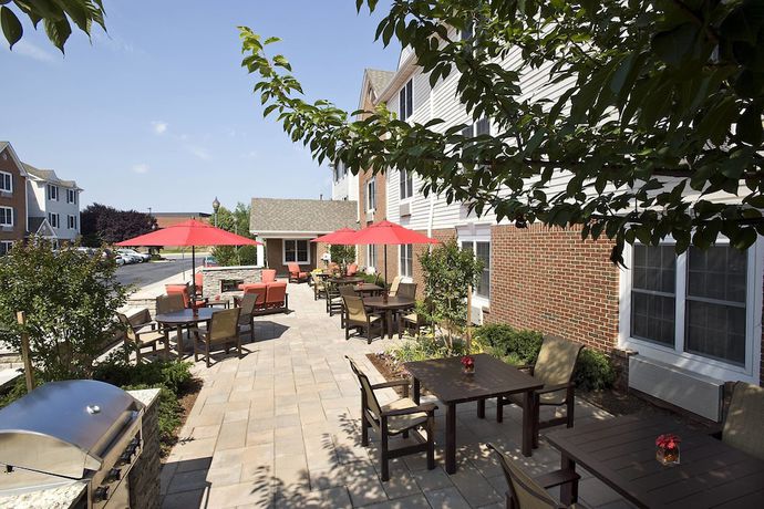 Imagen general del Hotel TownePlace Suites Marriott Dulles Airport. Foto 1