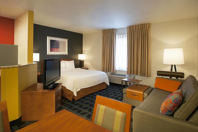 Imagen de la habitación del Hotel TownePlace Suites Marriott Dulles Airport. Foto 10