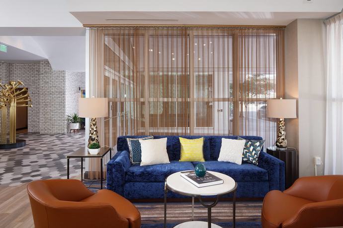 Imagen de los interiores del Hotel TownePlace Suites New Orleans Downtown/Canal Street. Foto 16