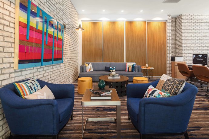 Imagen de los interiores del Hotel TownePlace Suites New Orleans Downtown/Canal Street. Foto 17