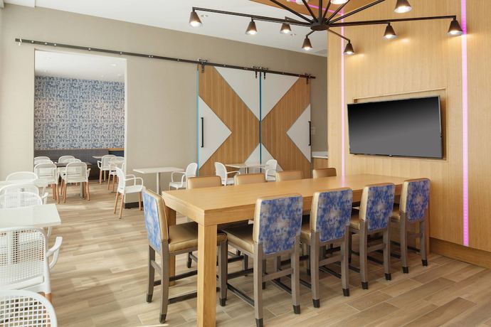 Imagen del bar/restaurante del Hotel TownePlace Suites New Orleans Downtown/Canal Street. Foto 3
