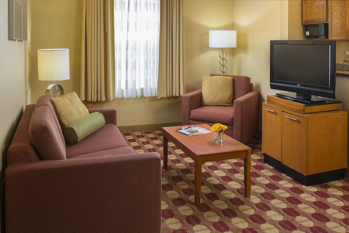 Imagen de la habitación del Hotel TownePlace Suites New Orleans Metairie. Foto 9