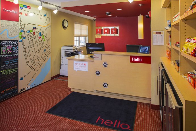 Imagen de los interiores del Hotel TownePlace Suites New Orleans Metairie. Foto 16