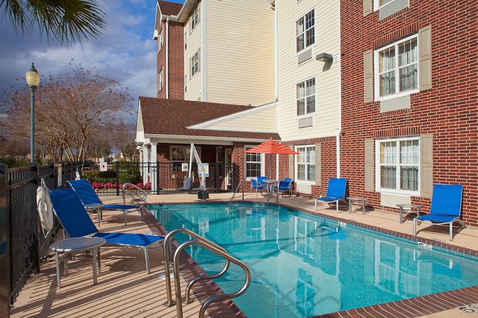 Imagen de los interiores del Hotel TownePlace Suites New Orleans Metairie. Foto 18