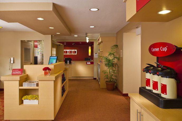 Imagen del bar/restaurante del Hotel TownePlace Suites New Orleans Metairie. Foto 3