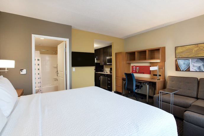 Imagen de la habitación del Hotel TownePlace Suites Orlando at FLAMINGO CROSSINGS® Town Center/Western Entrance. Foto 2