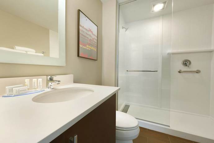 Imagen de la habitación del Hotel TownePlace Suites Pittsburgh Airport/Robinson Township. Foto 14