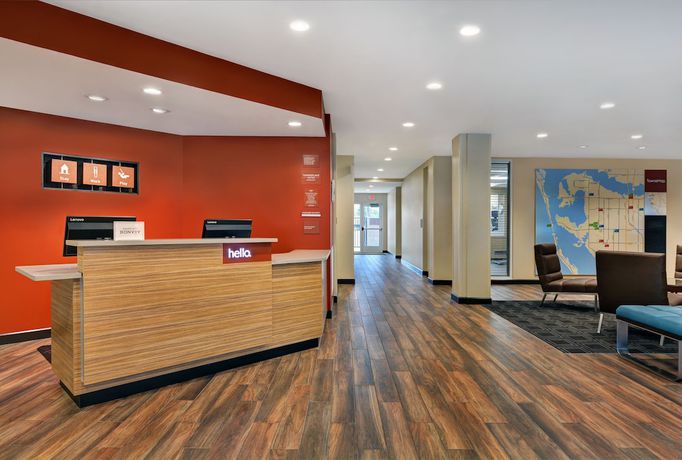Imagen de los interiores del Hotel TownePlace Suites Sarasota Bradenton West. Foto 13