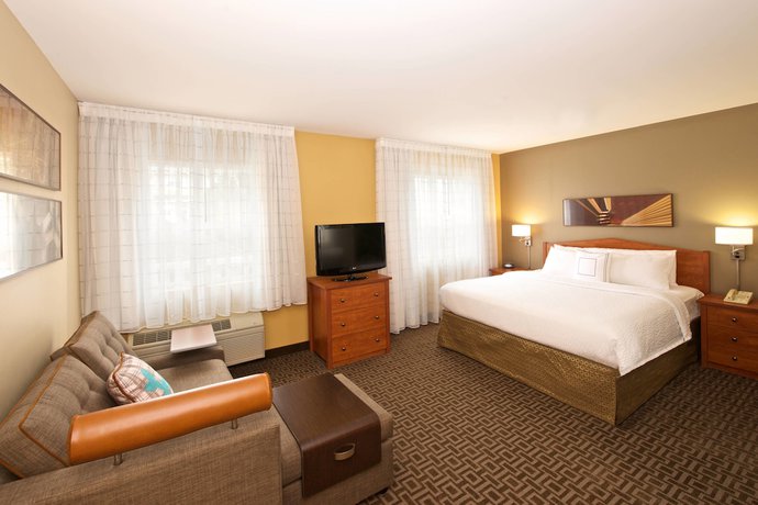 Imagen de los interiores del Hotel TownePlace Suites Seattle Everett/Mukilteo. Foto 15