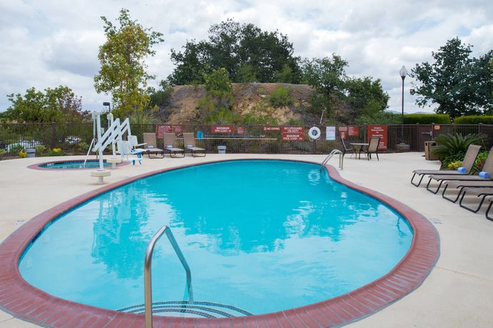 Imagen de la piscina del Hotel TownePlace Suites Thousand Oaks Ventura County. Foto 19