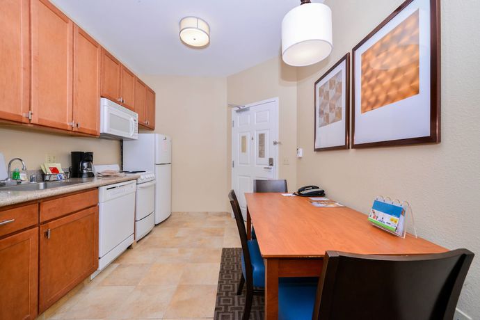 Imagen de la habitación del Hotel TownePlace Suites Thousand Oaks Ventura County. Foto 9