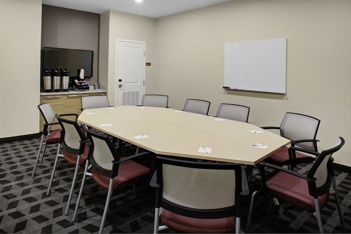 Imagen de los interiores del Hotel TownePlace Suites by Marriott Albany. Foto 17