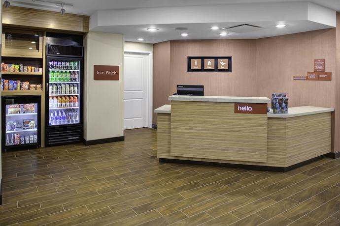 Imagen de los interiores del Hotel TownePlace Suites by Marriott Albany. Foto 18