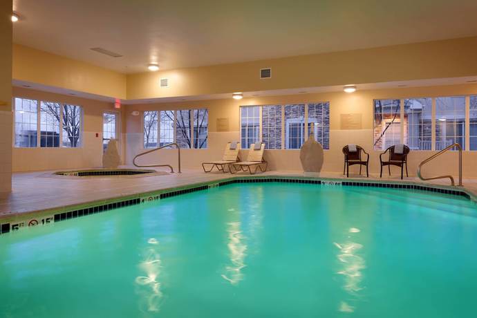 Imagen de la piscina del Hotel TownePlace Suites by Marriott Boise West/Meridian. Foto 18