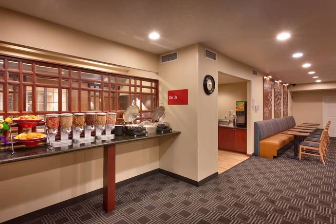 Imagen del bar/restaurante del Hotel TownePlace Suites by Marriott Boise West/Meridian. Foto 2