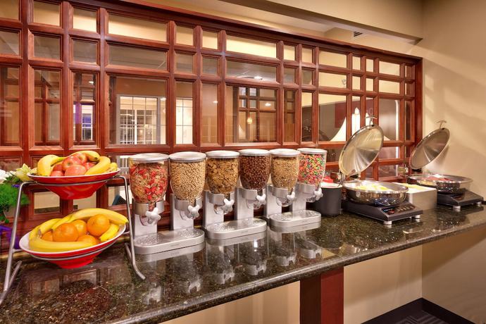 Imagen del bar/restaurante del Hotel TownePlace Suites by Marriott Boise West/Meridian. Foto 3