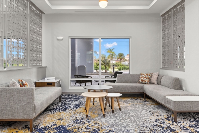 Imagen de los interiores del Hotel TownePlace Suites by Marriott Cape Canaveral. Foto 17