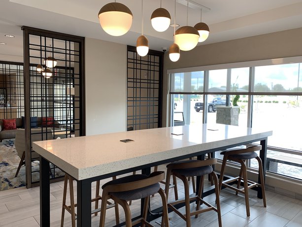 Imagen de los interiores del Hotel TownePlace Suites by Marriott Columbus Hilliard. Foto 12