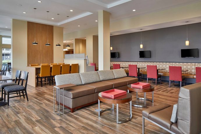 Imagen de los interiores del Hotel TownePlace Suites by Marriott Columbus North - OSU. Foto 20