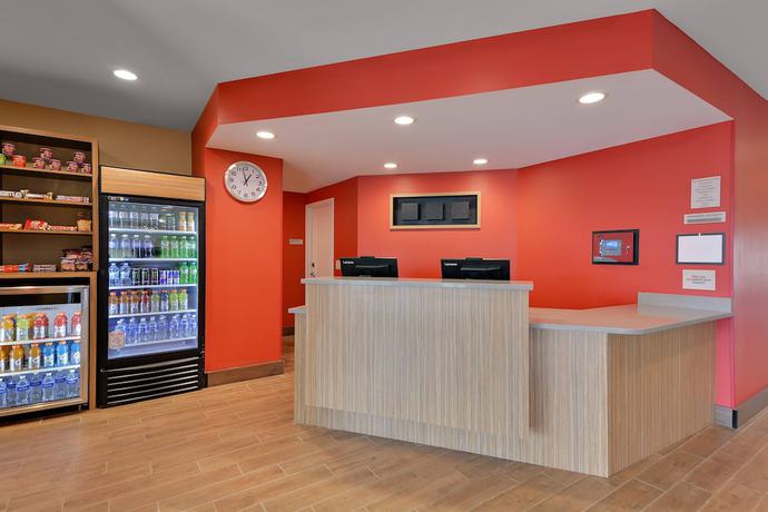 Imagen de los interiores del Hotel TownePlace Suites by Marriott Detroit Allen Park. Foto 18