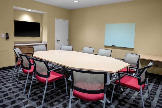 Imagen de los interiores del Hotel TownePlace Suites by Marriott Gainesville. Foto 16