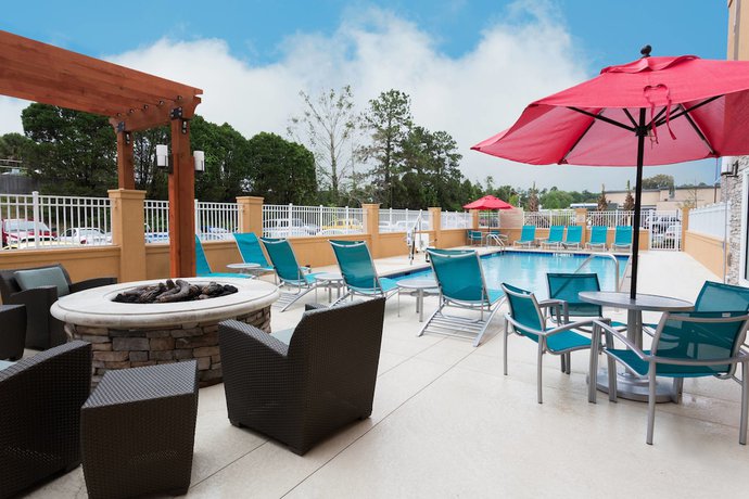 Imagen de la piscina del Hotel TownePlace Suites by Marriott Gainesville Northwest. Foto 16