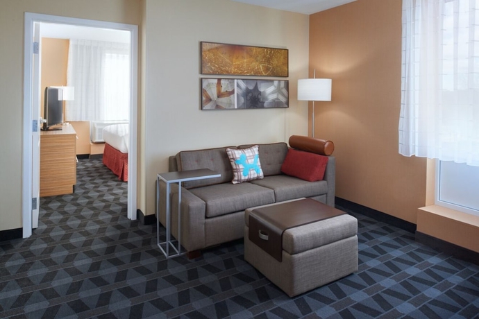 Imagen de la habitación del Hotel TownePlace Suites by Marriott Grand Rapids Airport. Foto 5
