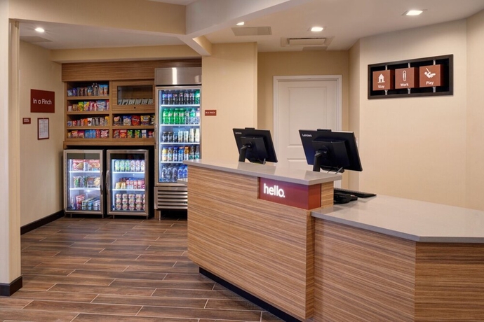 Imagen de los interiores del Hotel TownePlace Suites by Marriott Grand Rapids Airport. Foto 14