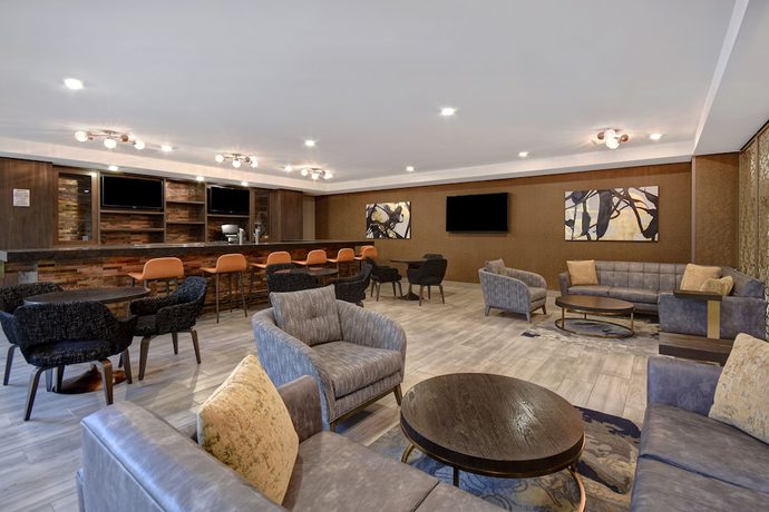 Imagen del bar/restaurante del Hotel TownePlace Suites by Marriott Las Vegas Airport South. Foto 2