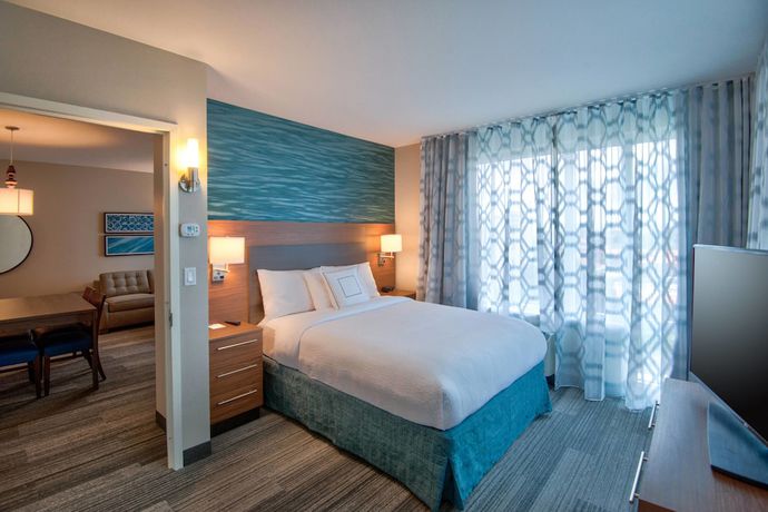 Imagen de la habitación del Hotel TownePlace Suites by Marriott Miami Airport. Foto 12