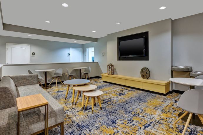 Imagen de los interiores del Hotel TownePlace Suites by Marriott Nashville Airport. Foto 20