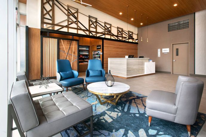 Imagen de los interiores del Hotel TownePlace Suites by Marriott New York Long Island City/Manhattan View. Foto 18