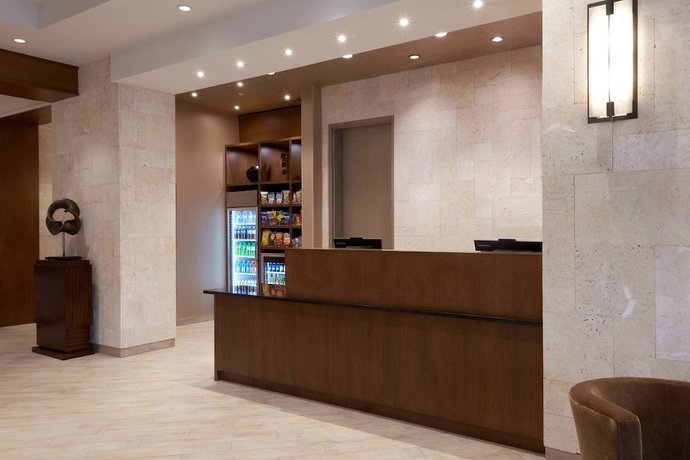 Imagen de los interiores del Hotel TownePlace Suites by Marriott Orlando Downtown. Foto 16