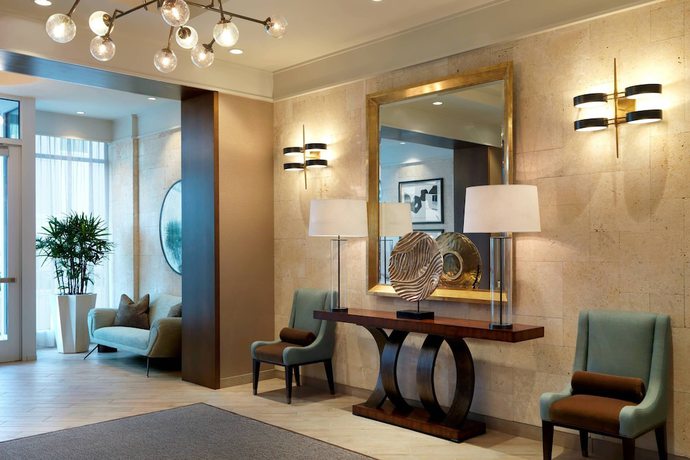 Imagen de los interiores del Hotel TownePlace Suites by Marriott Orlando Downtown. Foto 17