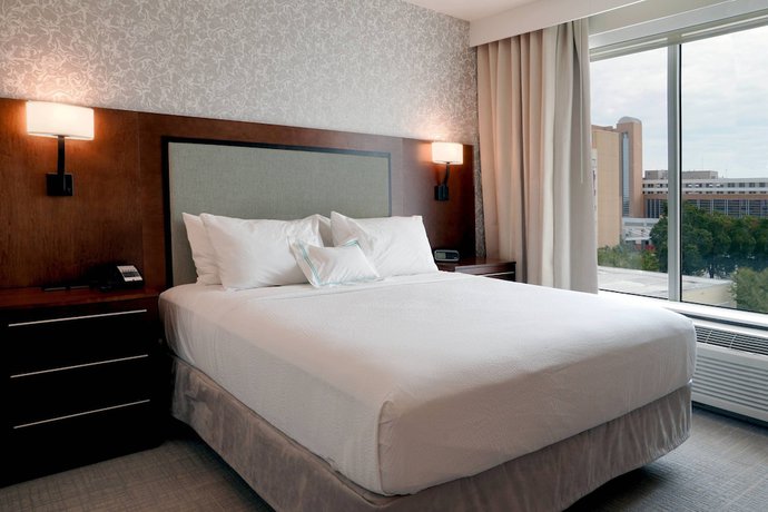 Imagen de la habitación del Hotel TownePlace Suites by Marriott Orlando Downtown. Foto 2