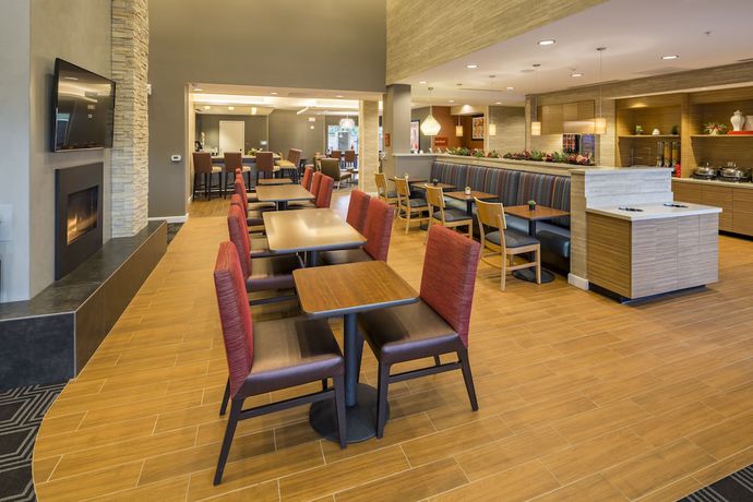 Imagen del bar/restaurante del Hotel TownePlace Suites by Marriott Phoenix Chandler/Fashion Center. Foto 4