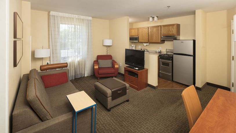 Imagen de la habitación del Hotel TownePlace Suites by Marriott Salt Lake City Layton. Foto 4
