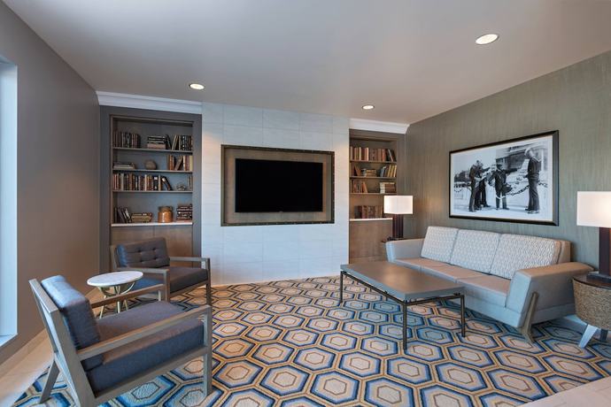 Imagen de los interiores del Hotel TownePlace Suites by Marriott San Diego Airport/Liberty Station. Foto 16