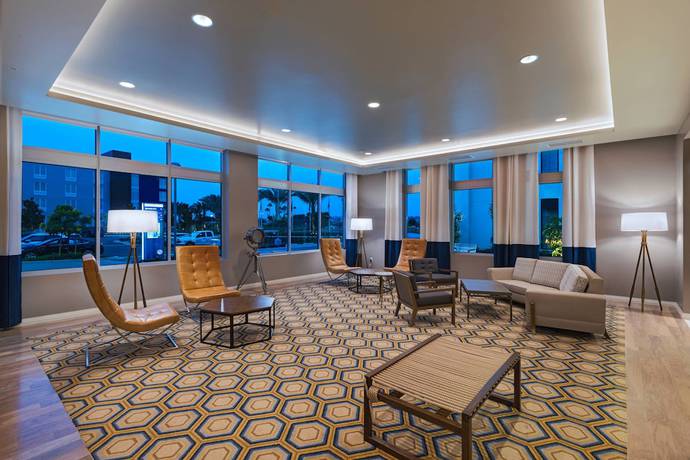 Imagen de los interiores del Hotel TownePlace Suites by Marriott San Diego Airport/Liberty Station. Foto 19