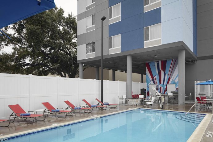 Imagen de la piscina del Hotel TownePlace Suites by Marriott Tampa South. Foto 20