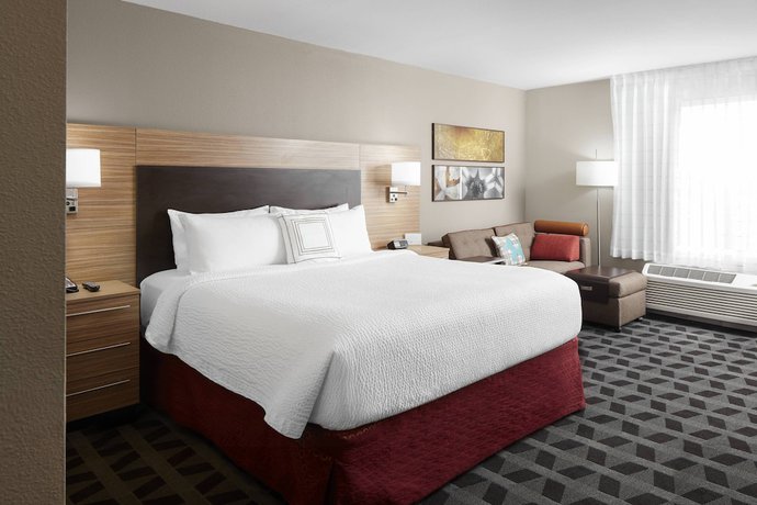 Imagen de la habitación del Hotel TownePlace Suites by Marriott Tampa South. Foto 12