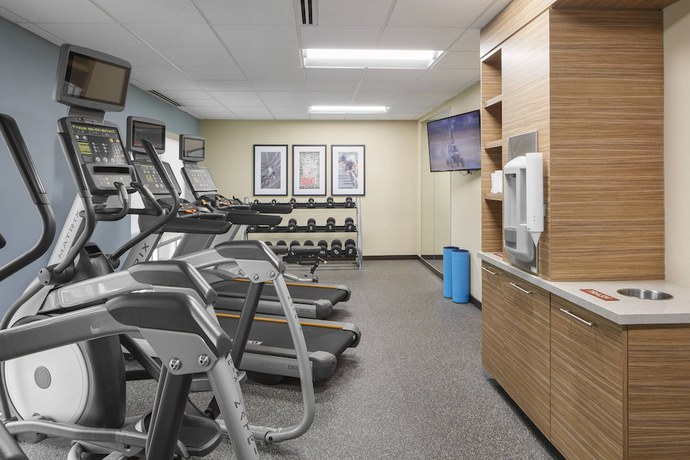 Imagen de los interiores del Hotel TownePlace Suites by Marriott Tampa South. Foto 18