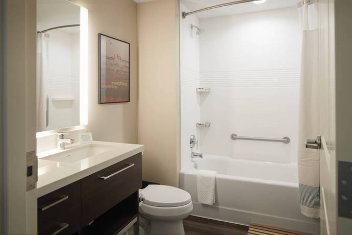 Imagen de la habitación del Hotel TownePlace Suites by Marriott Tampa South. Foto 14