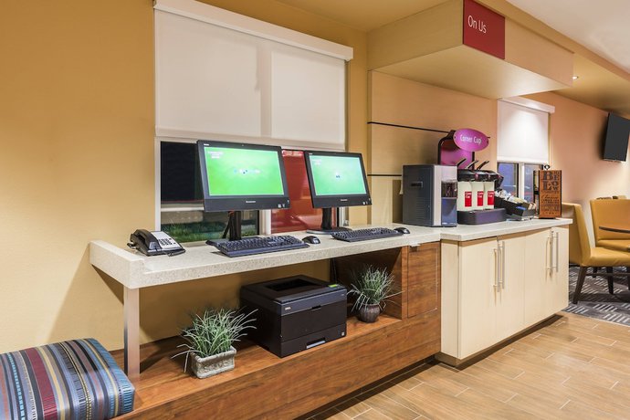 Imagen de los interiores del Hotel TownePlace Suites by Marriott Tampa Westshore/Airport. Foto 17
