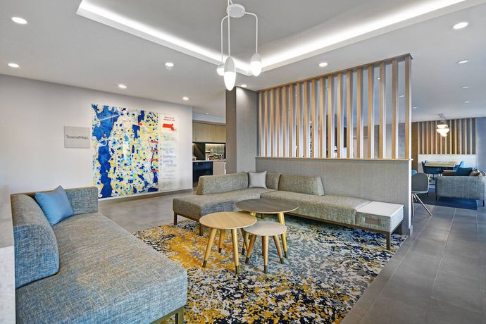 Imagen de los interiores del Hotel TownePlace Suites by Marriott Westport. Foto 18