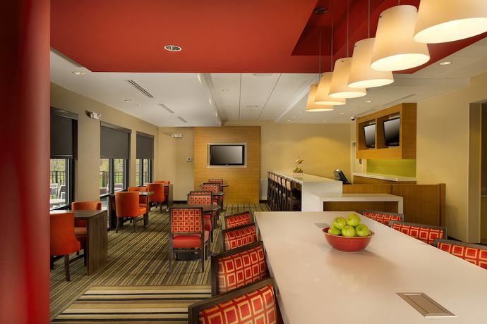 Imagen del bar/restaurante del Hotel Towneplace Suites Bridgeport Clarksburg. Foto 3