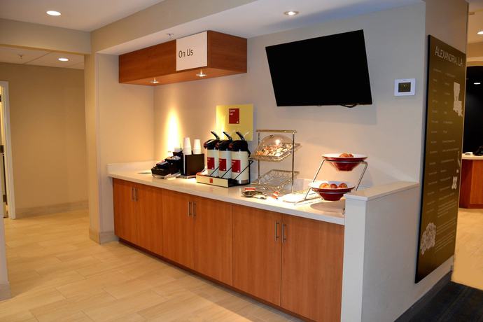 Imagen de los interiores del Hotel Towneplace Suites By Marriott Alexandria. Foto 10