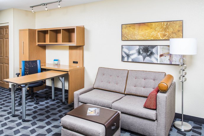 Imagen de la habitación del Hotel Towneplace Suites By Marriott Anaheim Maingate Near Angel Stadium. Foto 3
