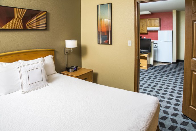Imagen de la habitación del Hotel Towneplace Suites By Marriott Anaheim Maingate Near Angel Stadium. Foto 10