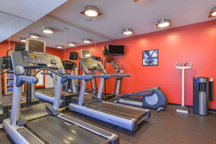 Imagen de los interiores del Hotel Towneplace Suites By Marriott Arundel Mills. Foto 17